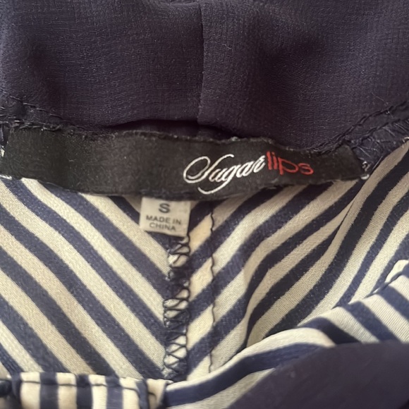 Top - Picture 2 of 3